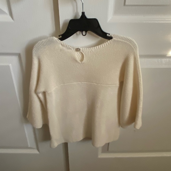 Toddler Girls Size 2 Cream Knit Sweater. Tags Still Attached, side button detail - Picture 3 of 3
